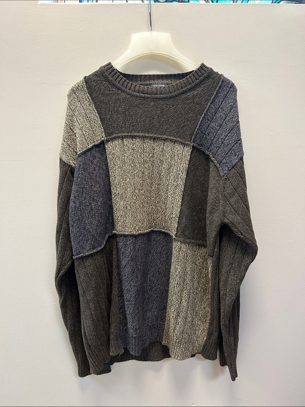 Dockers XLT 100% Cotton Men's Patchwork Crewneck Sweater in Charcoal and Gray